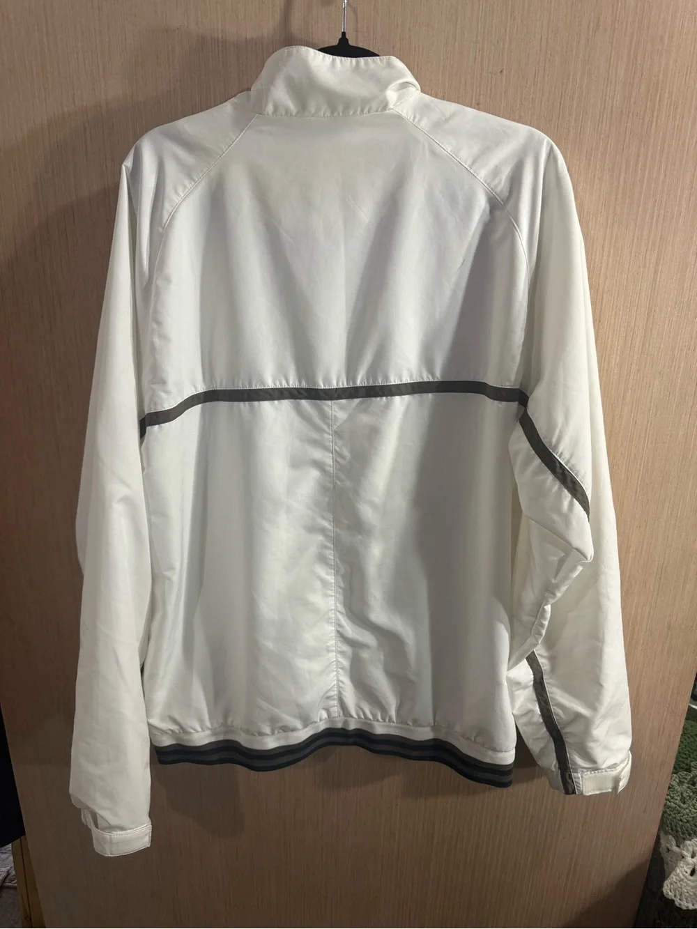 Men’s Vintage Nike Fit Dry White Track Windbreaker with Black Trim Size Large